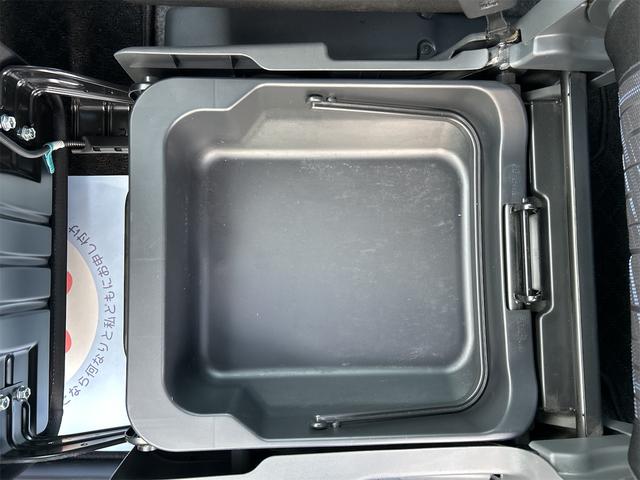 ワゴンＲスティングレー スティングレー　Ｘ　４ＷＤ　１ＤＩＮオーディオ　オートライト　シートヒーター　衝突被害軽減システム　アイドリングストップ　横滑り防止機能　オートエアコン　プッシュスタート　スマートキー　純正アルミホイール　盗難防止システム（36枚目）