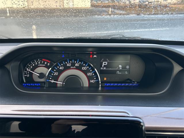 ワゴンＲカスタムＺ ＨＹＢＲＩＤ　ＺＸ　４ＷＤ　シートヒーター　オートライト　衝突被害軽減システム　アイドリングストップ　横滑り防止機能　クルーズコントロール　オートエアコン　プッシュスタート　スマートキー　純正アルミホイール　盗難防止システム（6枚目）