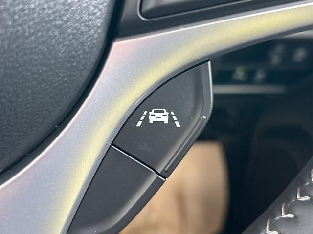 ワゴンＲカスタムＺ ＨＹＢＲＩＤ　ＺＸ　４ＷＤ　シートヒーター　オートライト　衝突被害軽減システム　アイドリングストップ　横滑り防止機能　クルーズコントロール　オートエアコン　プッシュスタート　スマートキー　純正アルミホイール　盗難防止システム（14枚目）