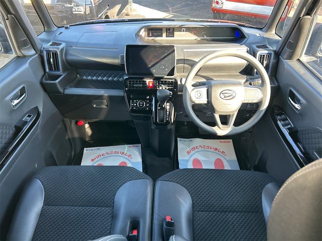 タント カスタムＸ　４ＷＤ　ナビ　パノラマビューモニター　両側パワースライドドア　オートライト　衝突被害軽減システム　アイドリングストップ　横滑り防止機能　プッシュスタート　スマートキー　オートエアコン　盗難防止システム（6枚目）