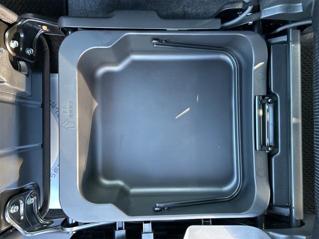 ワゴンＲカスタムＺ カスタムＺ　ＨＹＢＲＩＤ　ＺＸ　４ＷＤ　フルセグナビ　バックカメラ　シートヒーター　オートライト　クルーズコントロール　衝突被害軽減システム　アイドリングストップ　横滑り防止機能　プッシュスタート　スマートキー　盗難防止システム（40枚目）