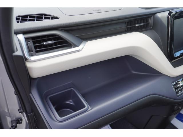 ソリオ Ｇ　２型　２ＷＤ　ＣＶＴ　衝突被害軽減ブレーキシステム　後退時ブレーキサポート　車線逸脱警報機能　先行車お知らせ機能　オートライトシステム　前後誤発進抑制機能（15枚目）