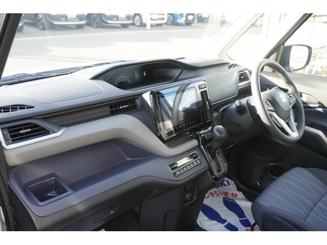 ソリオ ＨＹＢＲＩＤ　ＭＺ　３型　４ＷＤ　ＣＶＴ　全方位カメラ付ナビ　スズキコネクト対応　衝突被害軽減ブレーキシステム　先行車お知らせ機能　低速時ブレーキサポート　前後誤発進抑制機能　車線逸脱警報機能（15枚目）