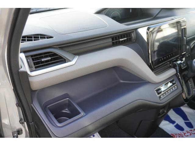 ソリオ ＨＹＢＲＩＤ　ＭＺ　３型　４ＷＤ　ＣＶＴ　全方位カメラ付ナビ　スズキコネクト対応　衝突被害軽減ブレーキシステム　先行車お知らせ機能　低速時ブレーキサポート　前後誤発進抑制機能　車線逸脱警報機能（16枚目）