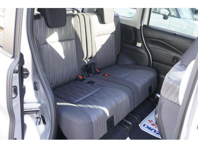 ソリオ ＨＹＢＲＩＤ　ＭＺ　３型　４ＷＤ　ＣＶＴ　全方位カメラ付ナビ　スズキコネクト対応　衝突被害軽減ブレーキシステム　先行車お知らせ機能　低速時ブレーキサポート　前後誤発進抑制機能　車線逸脱警報機能（18枚目）