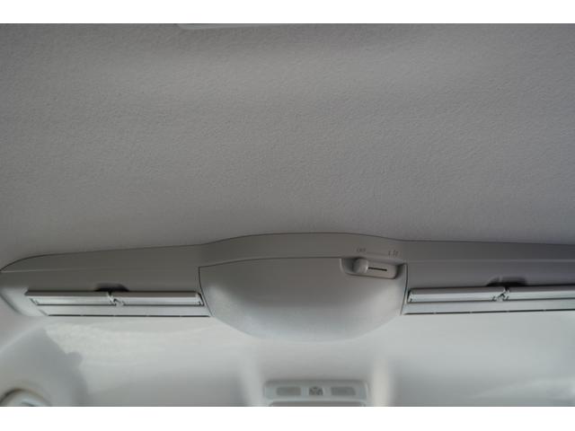 ソリオ ＨＹＢＲＩＤ　ＭＺ　３型　４ＷＤ　ＣＶＴ　全方位カメラ付ナビ　スズキコネクト対応　衝突被害軽減ブレーキシステム　先行車お知らせ機能　低速時ブレーキサポート　前後誤発進抑制機能　車線逸脱警報機能（21枚目）