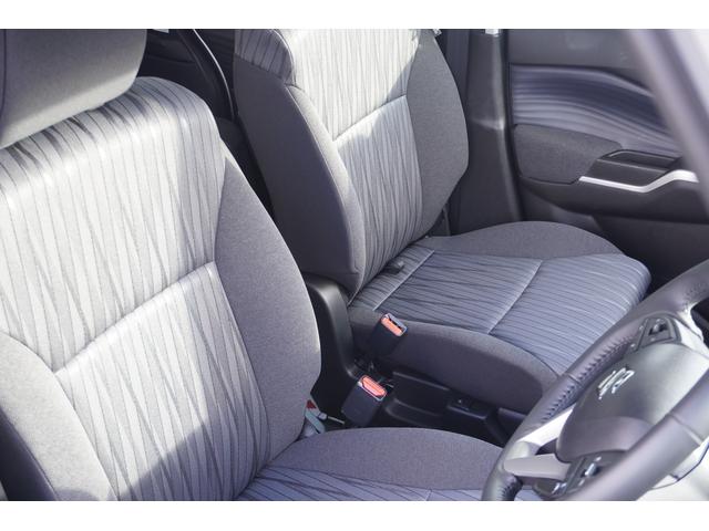 ソリオ ＨＹＢＲＩＤ　ＭＺ　３型　４ＷＤ　ＣＶＴ　全方位カメラ付ナビ　スズキコネクト対応　衝突被害軽減ブレーキシステム　先行車お知らせ機能　低速時ブレーキサポート　前後誤発進抑制機能　車線逸脱警報機能（24枚目）