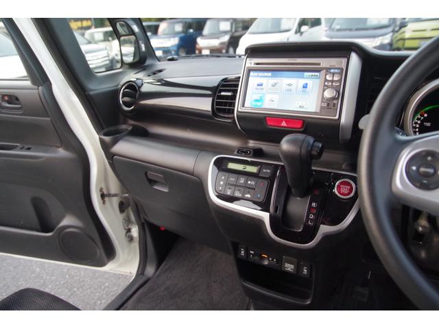 N-BOX G SSパッケージ 一年保証 4WD パワースライドドア シートヒーター テレビ ナビ バックカメラ プッシュスタート(14枚目)