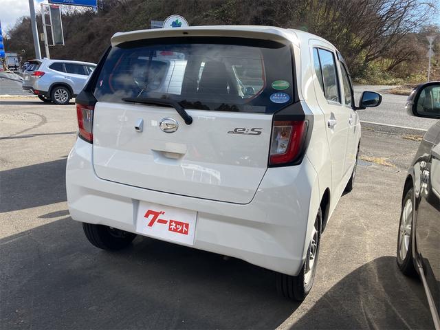 ミライース Ｂ　４ＷＤ　ＥＴＣ　バックカメラ　ナビ　キーレスエントリー　アイドリングストップ　電動格納ミラー　ＣＶＴ　盗難防止システム　ＡＢＳ　ＥＳＣ　ＣＤ　ＵＳＢ　衝突安全ボディ　エアコン　パワーステアリング（16枚目）