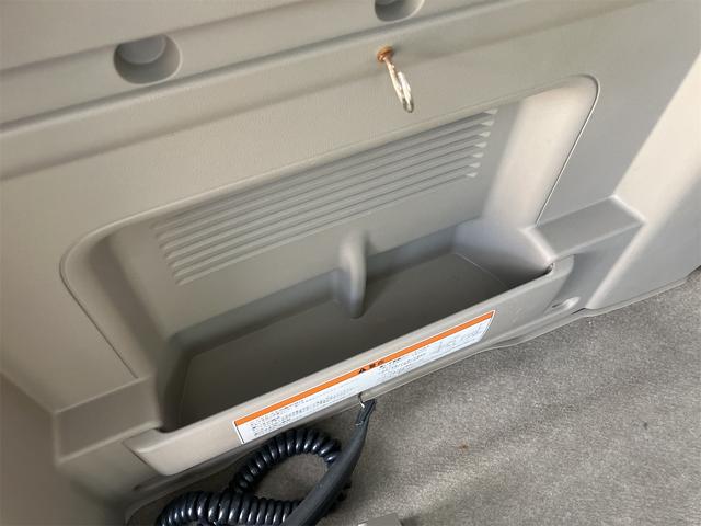 エブリイワゴン JPターボ 4WD 両側スライドドア 電動格納ミラー シートヒーター AT 盗難防止システム ABS CD アルミホイール 衝突安全ボディ エアコン パワーステアリング パワーウィンドウ 運転席エアバッグ(38枚目)