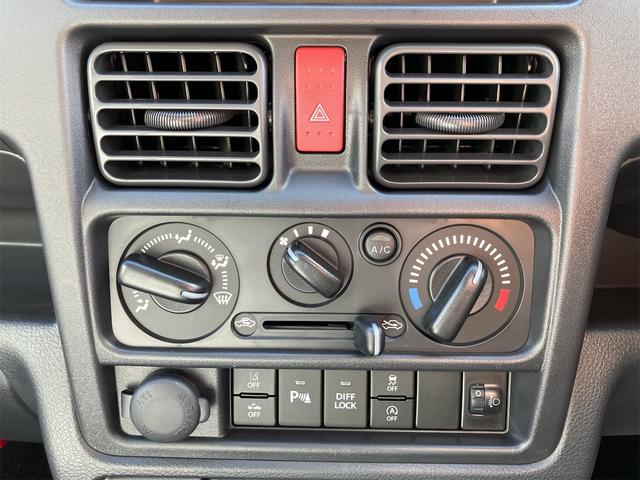 キャリイトラック ＫＣエアコン・パワステ農繁仕様　４ＷＤ　軽トラック　ＭＴ　衝突被害軽減システム　クリアランスソナー　レーンアシスト　アイドリングストップ　オートライト　ＥＳＣ　エアコン　パワーステアリング　パワーウィンドウ　運転席エアバッグ（24枚目）