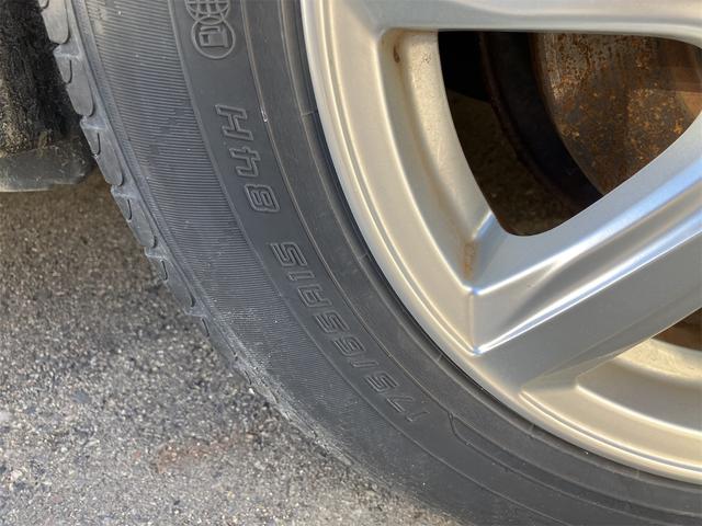 アクア Ｓ　ＥＴＣ　バックカメラ　ナビ　ＴＶ　アルミホイール　オートライト　スマートキー　電動格納ミラー　ＣＶＴ　衝突安全ボディ　ＡＢＳ　ＥＳＣ　ＣＤ　Ｂｌｕｅｔｏｏｔｈ　エアコン　パワーステアリング（20枚目）