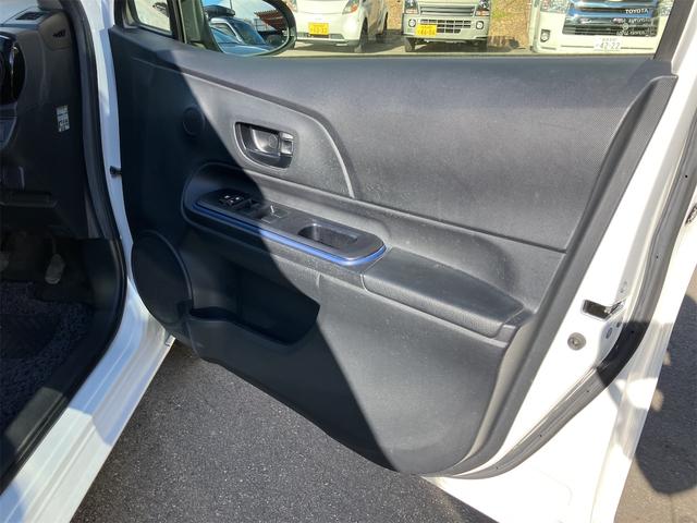 アクア Ｓ　ＥＴＣ　バックカメラ　ナビ　ＴＶ　アルミホイール　オートライト　スマートキー　電動格納ミラー　ＣＶＴ　衝突安全ボディ　ＡＢＳ　ＥＳＣ　ＣＤ　Ｂｌｕｅｔｏｏｔｈ　エアコン　パワーステアリング（27枚目）