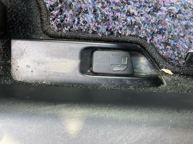 アクア Ｓ　ＥＴＣ　バックカメラ　ナビ　ＴＶ　アルミホイール　オートライト　スマートキー　電動格納ミラー　ＣＶＴ　衝突安全ボディ　ＡＢＳ　ＥＳＣ　ＣＤ　Ｂｌｕｅｔｏｏｔｈ　エアコン　パワーステアリング（39枚目）