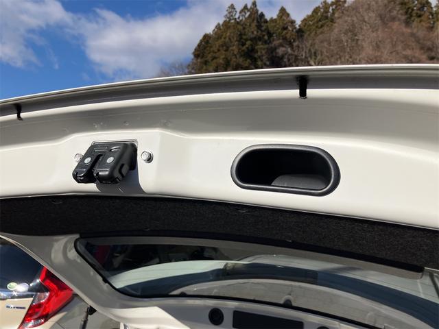 アクア Ｓ　ＥＴＣ　バックカメラ　ナビ　ＴＶ　アルミホイール　オートライト　スマートキー　電動格納ミラー　ＣＶＴ　衝突安全ボディ　ＡＢＳ　ＥＳＣ　ＣＤ　Ｂｌｕｅｔｏｏｔｈ　エアコン　パワーステアリング（47枚目）