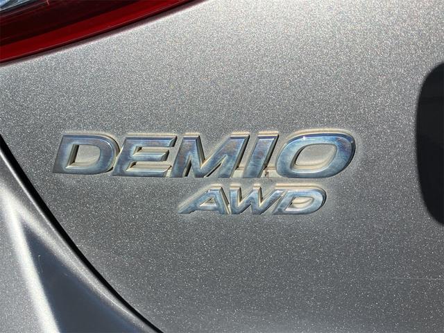 デミオ ＸＤツーリング　４ＷＤ　オートクルーズコントロール　レーンアシスト　衝突被害軽減システム　アルミホイール　オートライト　ＬＥＤヘッドランプ　スマートキー　アイドリングストップ　ＡＴ　盗難防止システム　衝突安全ボディ（24枚目）