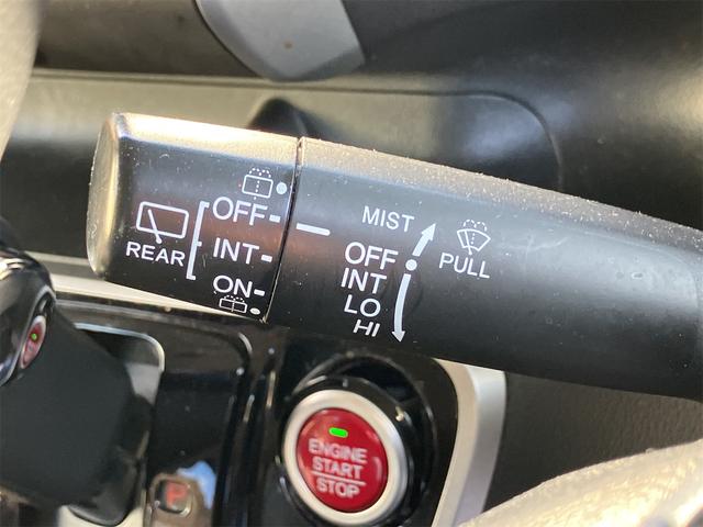 Ｎ－ＢＯＸ Ｇ　ＳＳパッケージ　４ＷＤ　バックカメラ　両側電動スライドドア　ナビ　スマートキー　アイドリングストップ　電動格納ミラー　ベンチシート　後席モニター　ＣＶＴ　盗難防止システム　ＡＢＳ　ＥＳＣ　ＣＤ　衝突安全ボディ（23枚目）