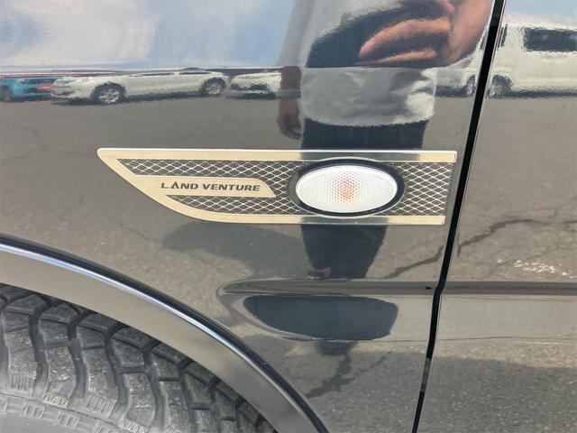 ジムニー ランドベンチャー　４ＷＤ　ＥＴＣ　フロントカメラ　ＴＶ　キーレスエントリー　電動格納ミラー　シートヒーター　ＡＴ　ＡＢＳ　ＣＤ　ＵＳＢ　アルミホイール　衝突安全ボディ　エアコン　パワーステアリング　パワーウィンドウ（47枚目）