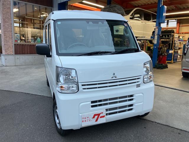 ミニキャブバン 　４ＷＤ　ＣＶＴ　衝突被害軽減システム　クリアランスソナー　レーンアシスト　両側スライドドア　アイドリングストップ　ＥＳＣ　エアコン　パワーステアリング　パワーウィンドウ　運転席エアバッグ（3枚目）