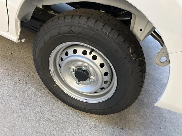 ミニキャブバン 　４ＷＤ　ＣＶＴ　衝突被害軽減システム　クリアランスソナー　レーンアシスト　両側スライドドア　アイドリングストップ　ＥＳＣ　エアコン　パワーステアリング　パワーウィンドウ　運転席エアバッグ（15枚目）