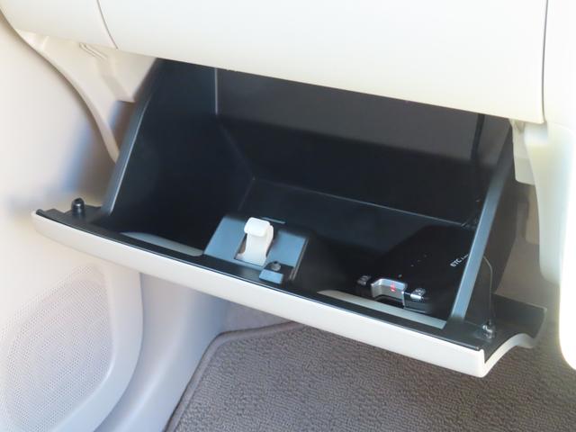 アルトラパン Ｘ　４ＷＤ　純正オーディオ　オートライト　シートヒーター　ＥＴＣ　衝突被害軽減システム　アイドリングストップ　横滑り防止機能　オートエアコン　プッシュスタート　スマートキー　盗難防止システム（33枚目）