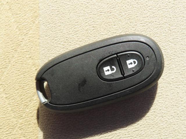 アルトラパン Ｘ　４ＷＤ　純正オーディオ　オートライト　シートヒーター　ＥＴＣ　衝突被害軽減システム　アイドリングストップ　横滑り防止機能　オートエアコン　プッシュスタート　スマートキー　盗難防止システム（37枚目）