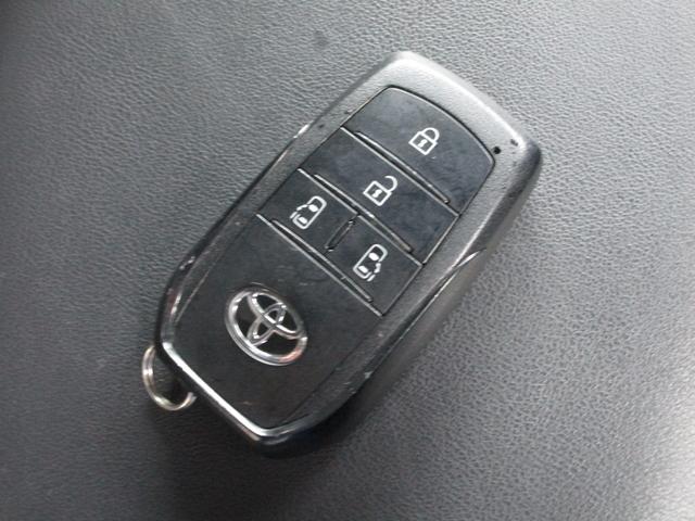 ノア Ｓ－Ｚ　４ＷＤ　レンタカーＵＰ　８インチナビ　ＥＴＣ　シートヒーター　オートライト　両側パワースライドドア　クルーズコントロール　衝突被害軽減システム　横滑り防止機能　プッシュスタート　スマートキー　盗難防止システム（44枚目）