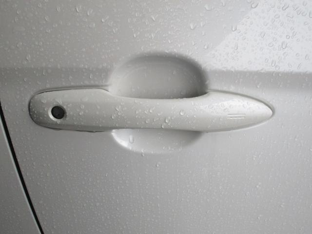 ノア Ｓ－Ｚ　４ＷＤ　レンタカーＵＰ　８インチナビ　ＥＴＣ　シートヒーター　オートライト　両側パワースライドドア　クルーズコントロール　衝突被害軽減システム　横滑り防止機能　プッシュスタート　スマートキー　盗難防止システム（46枚目）