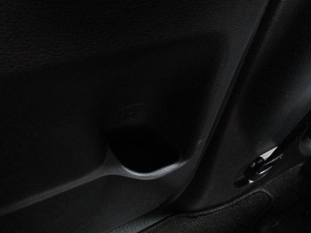 ノア Ｓ－Ｚ　４ＷＤ　レンタカーＵＰ　８インチナビ　ＥＴＣ　シートヒーター　オートライト　両側パワースライドドア　クルーズコントロール　衝突被害軽減システム　横滑り防止機能　プッシュスタート　スマートキー　盗難防止システム（58枚目）