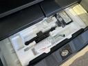 万が一の為の応急パンク修理キットが荷室床下に装備しております。