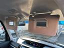 ミラー付きサンバイザー☆ちょっとしたお化粧直しなどに便利です!危険なので運転しながらではなく、止まってから使ってくださいね♪