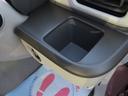 助手席側ドリンク収納です