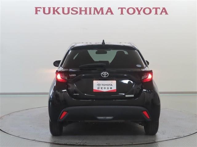 ヤリス Ｘ　４ＷＤ　メモリーナビ　ミュージックプレイヤー接続可　バックカメラ　衝突被害軽減システム　ＥＴＣ　記録簿（8枚目）
