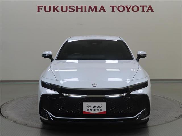 クラウンクロスオーバー Ｇアドバンスド・レザーパッケージ　革シート　４ＷＤ　フルセグ　メモリーナビ　ミュージックプレイヤー接続可　バックカメラ　衝突被害軽減システム　ＥＴＣ　ドラレコ　ＬＥＤヘッドランプ　ワンオーナー　記録簿　アイドリングストップ（5枚目）