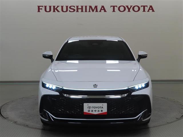 クラウンクロスオーバー Ｇアドバンスド・レザーパッケージ　革シート　４ＷＤ　フルセグ　メモリーナビ　ミュージックプレイヤー接続可　バックカメラ　衝突被害軽減システム　ＥＴＣ　ドラレコ　ＬＥＤヘッドランプ　ワンオーナー　記録簿　アイドリングストップ（7枚目）
