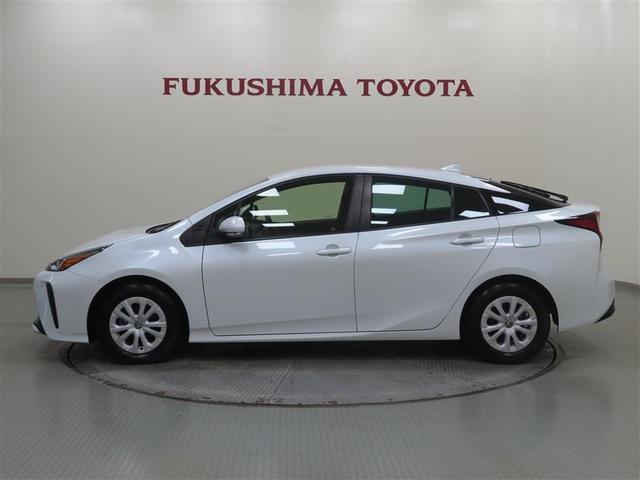 プリウス Ｓ　４ＷＤ　ワンセグ　メモリーナビ　ミュージックプレイヤー接続可　バックカメラ　衝突被害軽減システム　ＥＴＣ　ＬＥＤヘッドランプ　記録簿　アイドリングストップ（2枚目）