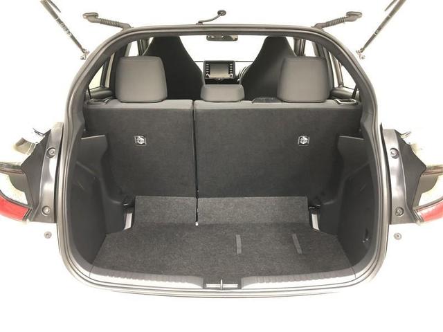 ラゲージスペースもしっかり確保されています。日常での買い物であれば十分なスペースです。