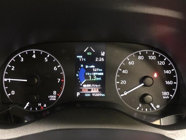 メーターの中央には、マルチインフォメーションディスプレイが配置されています。視認性の良さにもこだわったレイアウトとなっています。