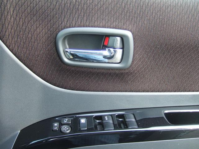 ハイウェイスター 4WD HDDナビTV ETC プッシュスタート キーフリー オートエアコン オートライト シートヒーター ミラーヒーター HID ウィンカーミラー パワスラ 14AW タイミングチェーン(35枚目)