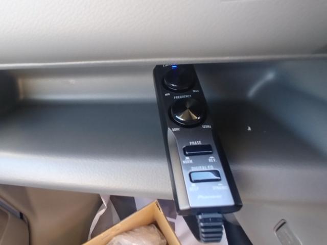 エブリイ PC 4WD 1インチリフトアップ 社外ディスプレイオーディオ 6スピーカーシステム 社外チューンナップウーハー 社外ホイール エンジンスターター ETC 社外スキッドガード 当社デモカー(10枚目)