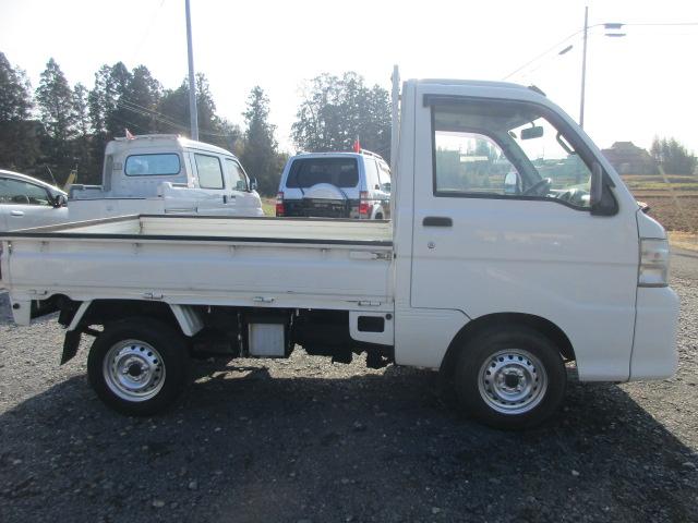 ハイゼットトラック 4WD オートマ エアコン パワステ ドアバイザー(5枚目)