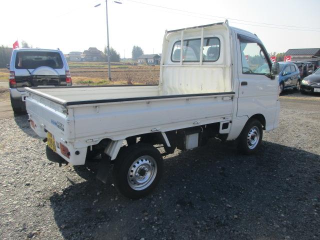 ハイゼットトラック 4WD オートマ エアコン パワステ ドアバイザー(6枚目)