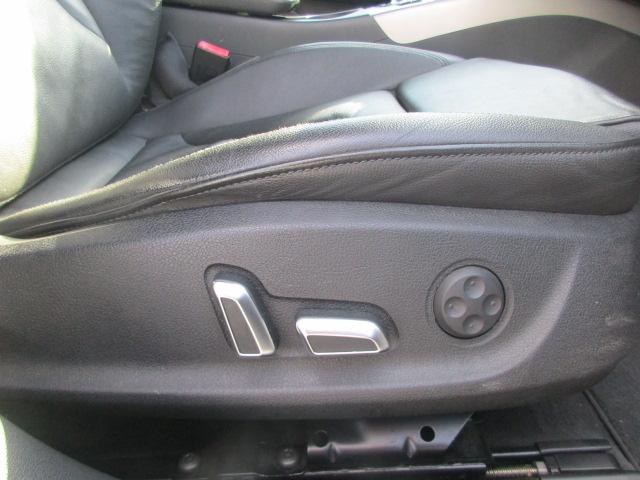 Ａ５スポーツバック ２．０ＴＦＳＩクワトロ　４ＷＤ　レザーシート　シートヒーター　スマートキー　プッシュスタート　アルミホイール（12枚目）