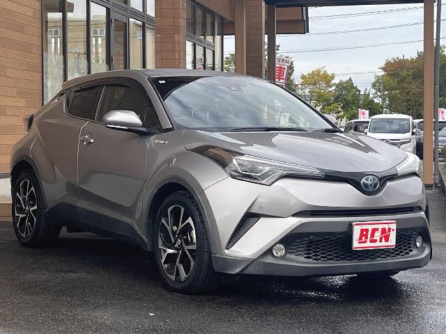 Ｃ－ＨＲ Ｇ　純正９インチナビ＿バックカメラ＿前席シートヒーター＿ハーフレザーシート＿シーケンシャルＬＥＤヘッドライト＿ビルトインＥＴＣ＿クルーズコントロール＿オートハイビーム＿ドライブレコーダー＿禁煙車（2枚目）