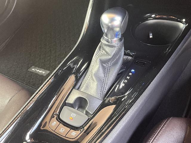Ｃ－ＨＲ Ｇ　純正９インチナビ＿バックカメラ＿前席シートヒーター＿ハーフレザーシート＿シーケンシャルＬＥＤヘッドライト＿ビルトインＥＴＣ＿クルーズコントロール＿オートハイビーム＿ドライブレコーダー＿禁煙車（16枚目）