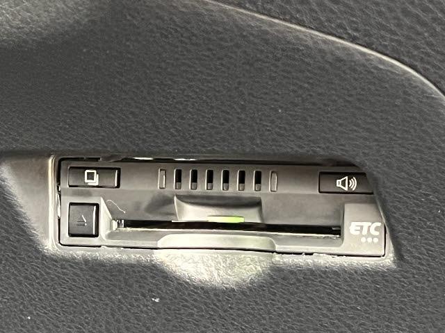 Ｃ－ＨＲ Ｇ　純正９インチナビ＿バックカメラ＿前席シートヒーター＿ハーフレザーシート＿シーケンシャルＬＥＤヘッドライト＿ビルトインＥＴＣ＿クルーズコントロール＿オートハイビーム＿ドライブレコーダー＿禁煙車（19枚目）
