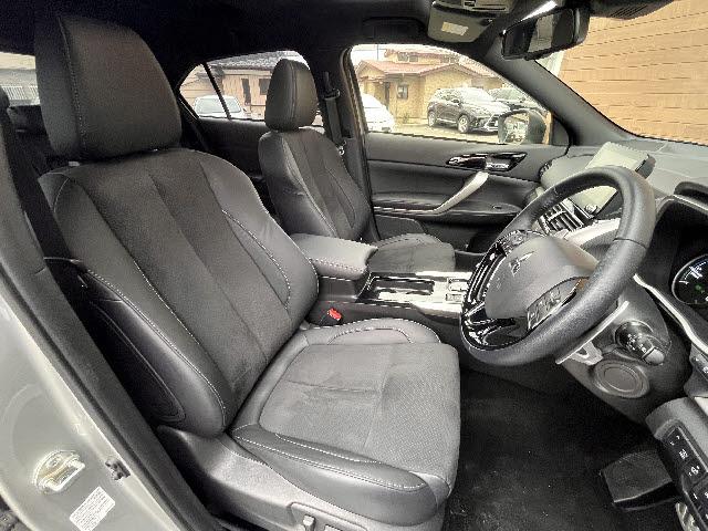エクリプスクロスＰＨＥＶ Ｐ　サンルーフ＿純正ナビ＿パノラマビューモニター＿前後ドライブレコーダー＿前席シートヒーター＿ステアリングヒーター＿フルセグＴＶ＿レーダークルーズコントロール＿ＬＥＤヘッドライト＿ＥＴＣ＿禁煙車（7枚目）