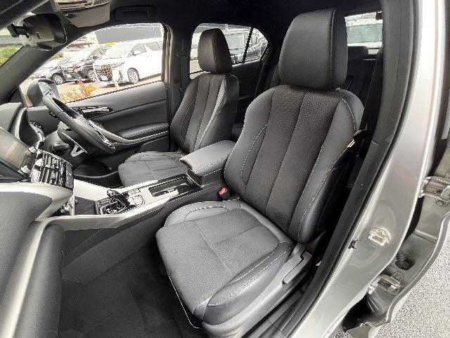 エクリプスクロスＰＨＥＶ Ｐ　サンルーフ＿純正ナビ＿パノラマビューモニター＿前後ドライブレコーダー＿前席シートヒーター＿ステアリングヒーター＿フルセグＴＶ＿レーダークルーズコントロール＿ＬＥＤヘッドライト＿ＥＴＣ＿禁煙車（14枚目）