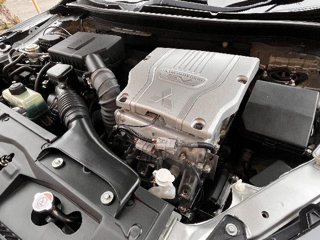 エクリプスクロスＰＨＥＶ Ｐ　サンルーフ＿純正ナビ＿パノラマビューモニター＿前後ドライブレコーダー＿前席シートヒーター＿ステアリングヒーター＿フルセグＴＶ＿レーダークルーズコントロール＿ＬＥＤヘッドライト＿ＥＴＣ＿禁煙車（28枚目）