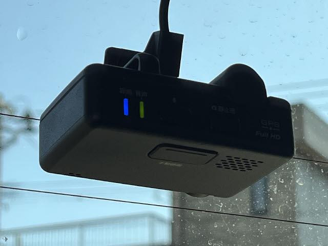 N-BOXカスタム G・Lホンダセンシング 純正ナビ_前席シートヒーター_バックカメラ_前後ドライブレコーダー_純正エンジンスターター_電動スライドドア_クルーズコントロール_ETC_LEDヘッドライト_スペアキー有_禁煙車(12枚目)